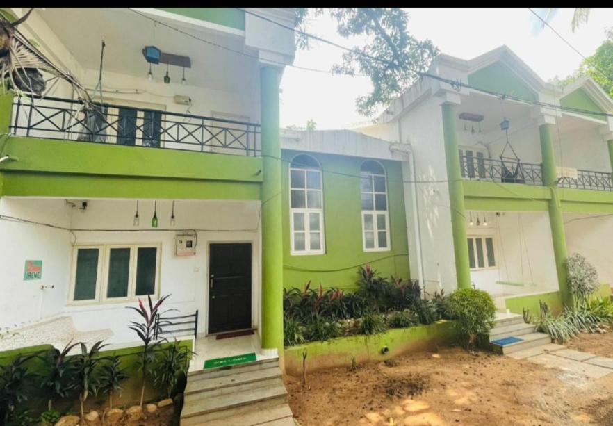 Goa Suites Holiday Home Calangute Esterno foto